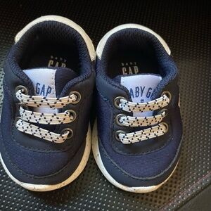 Navy blue baby Gap shoes (0-3m)